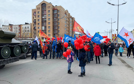 Сотрудники ООО «Газпром подземремонт Уренгой» участвуют в праздничных мероприятиях по случаю Дня Победы в Новом Уренгое