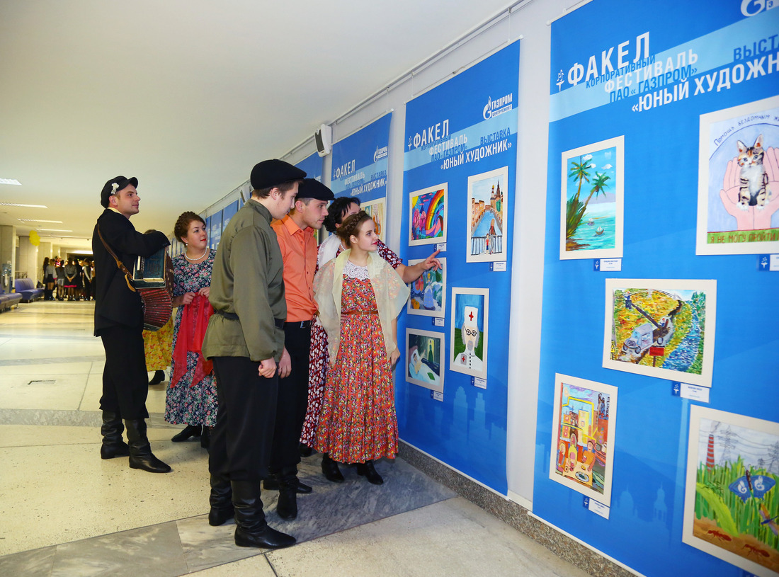 Выставка "Юный художник" на фестивале "Факел"