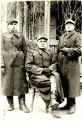Я.С. Кугно (по центру). 1944 год